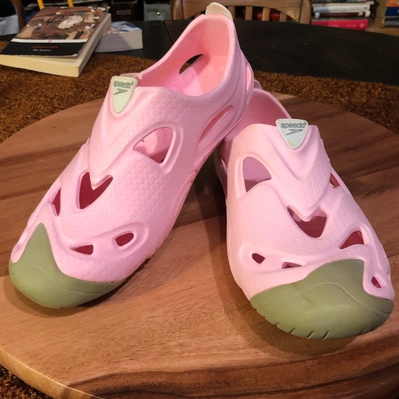 speedo rubber shoes